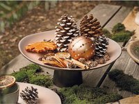 Decorating accessories